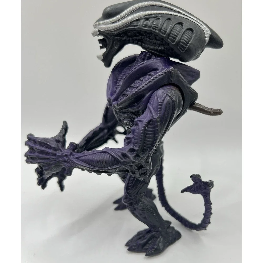Vintage 1992 Kenner ALIENS Gorilla Alien Purple Version Action Figure Rare